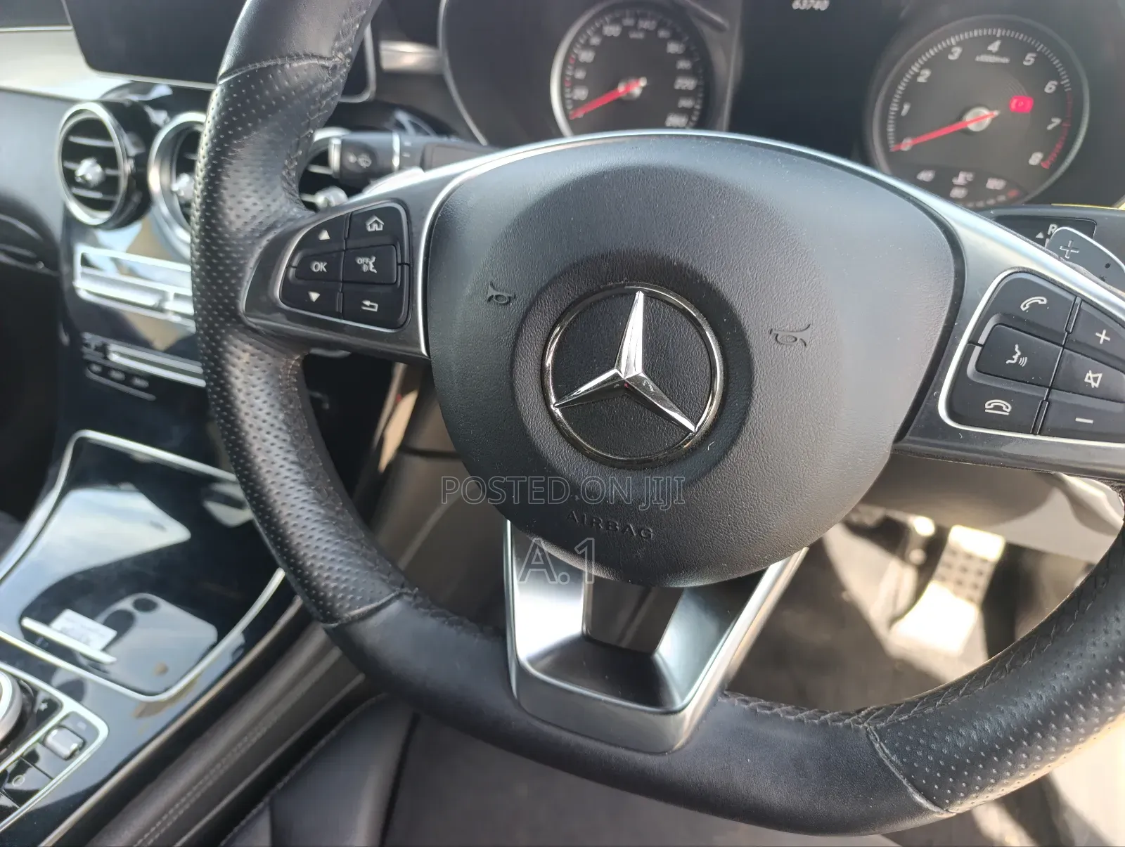 Mercedes-Benz GLC-Class 2019 Blue