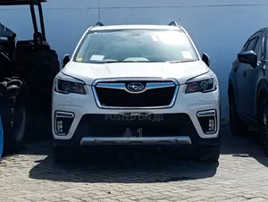 Subaru Forester Touring AWD 2019 White