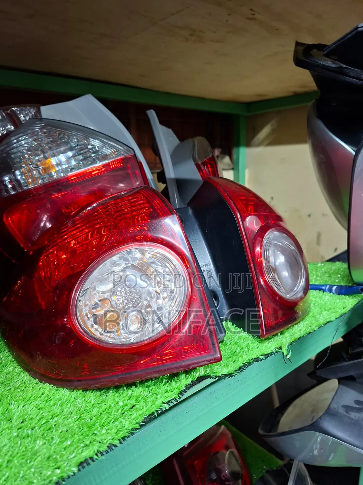 Quality Nissan Wingroad Rear Lights