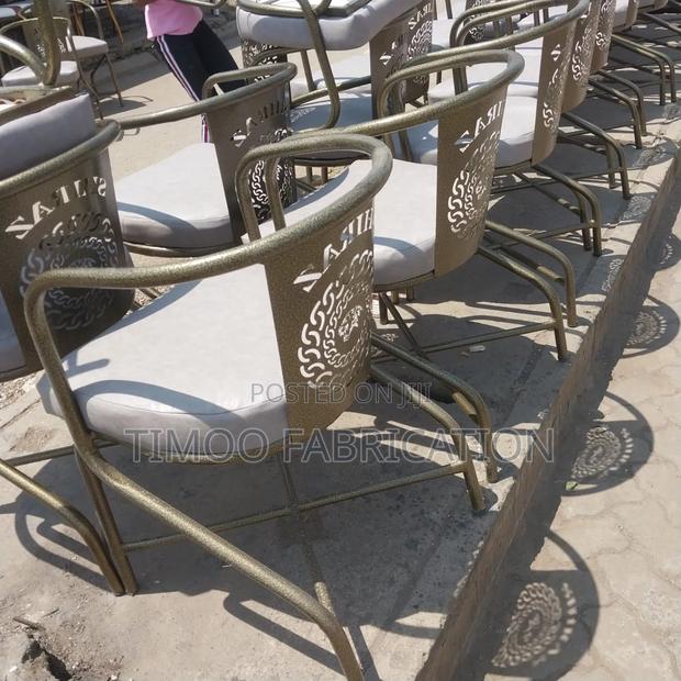 Restaurant Low Stools With Back Design - thumbnail 2