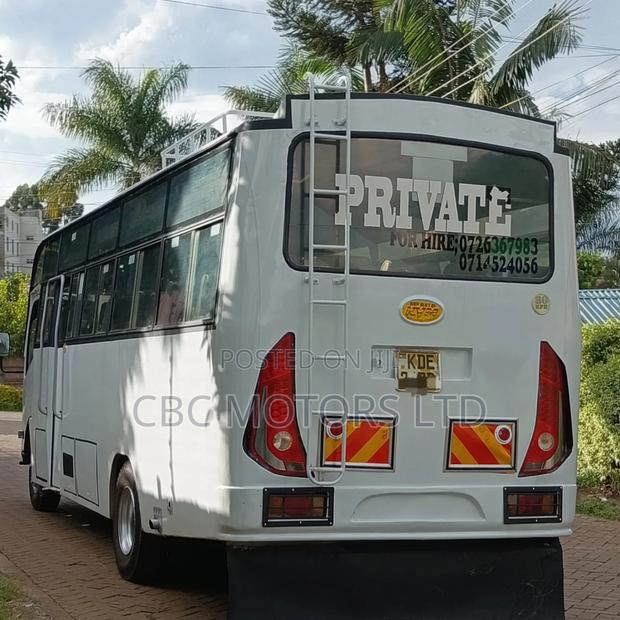 Isuzu NQR 2021 - thumbnail 7