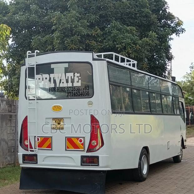 Isuzu NQR 2021 - thumbnail 9