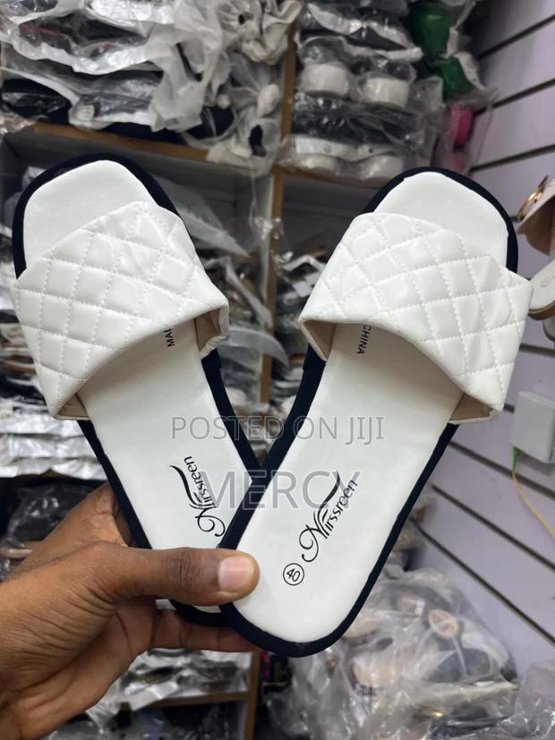 Open Shoes A - thumbnail 4