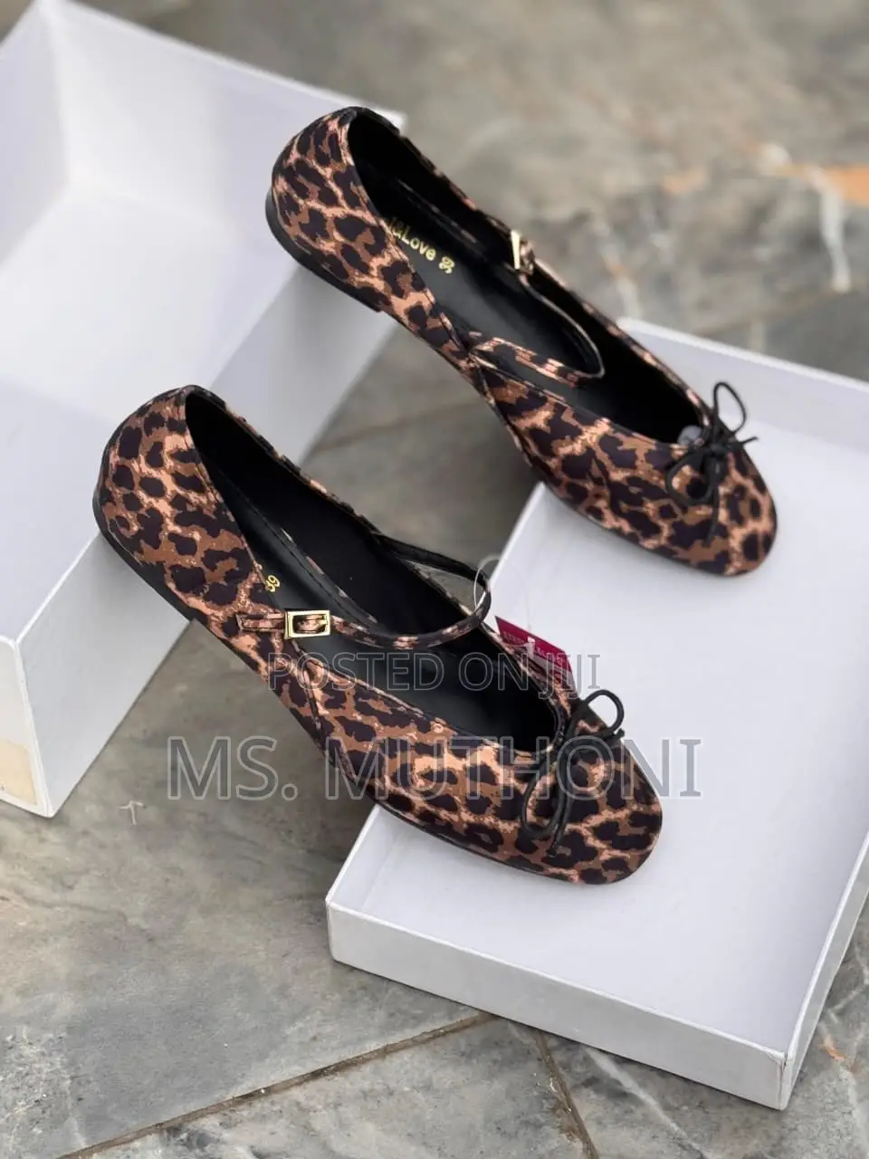Ballet Flats Feature a Mary Jane Style Size 37-42