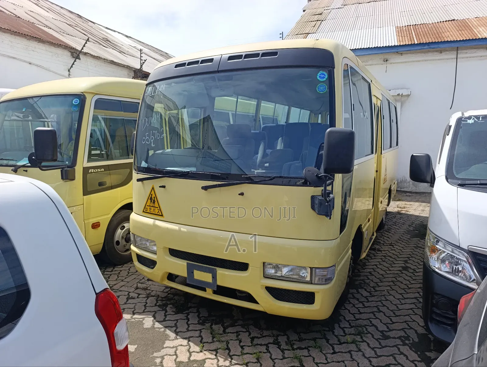 Nissan Civilian 2019 Yellow