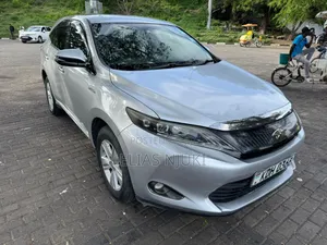 Toyota Harrier 2.0 4WD 2016 Silver