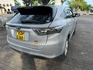 Toyota Harrier 2.0 4WD 2016 Silver