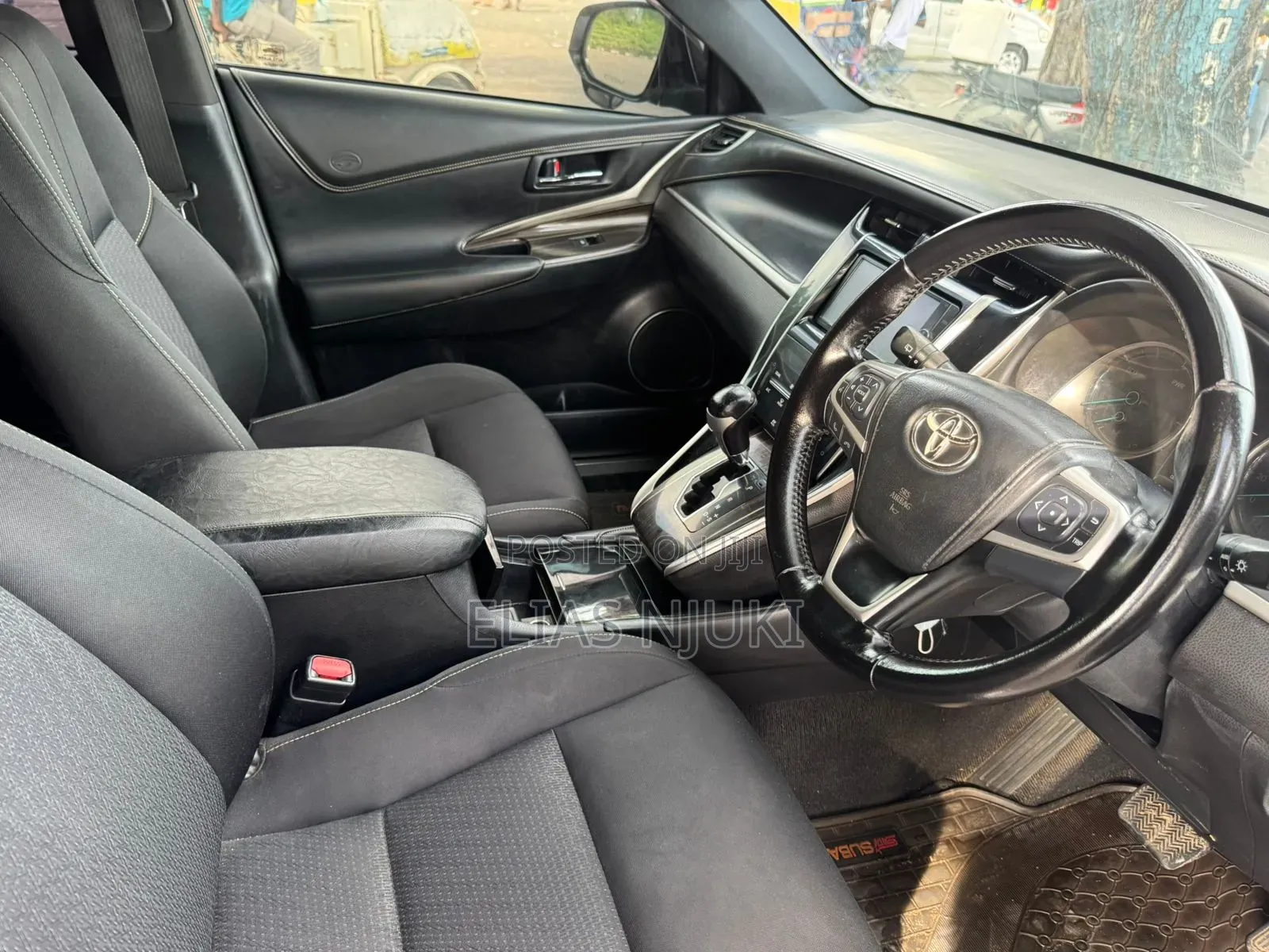 Toyota Harrier 2.0 4WD 2016 Silver