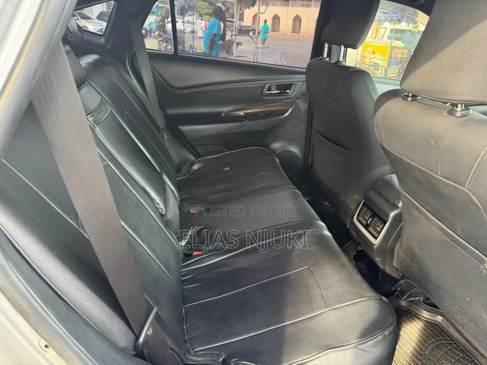 Toyota Harrier 2.0 4WD 2016 Silver