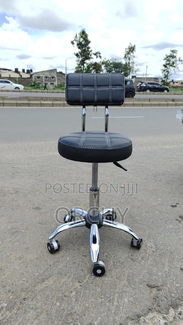 Manicure Adjustable Stool - thumbnail 2