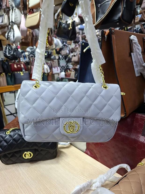 Classy Handbag - thumbnail 3