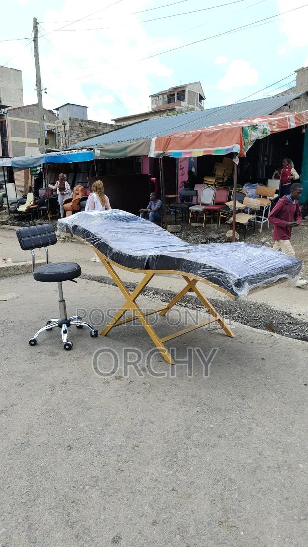 Lashbed Set + Stool - main view