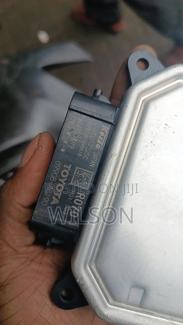 Harrier 2020-2023 Headlight Ballast/Computer - thumbnail 2