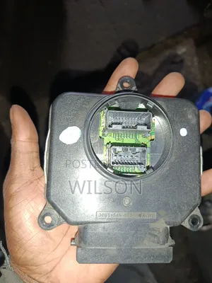 Harrier 2020-2023 Headlight Ballast/Computer