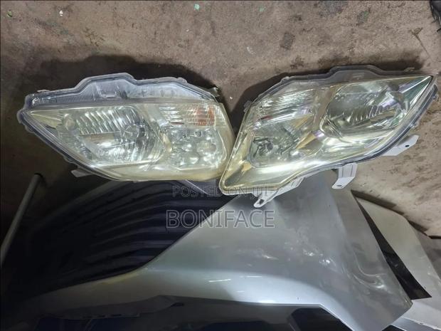 Toyota Premio 260 Headlights Zenon