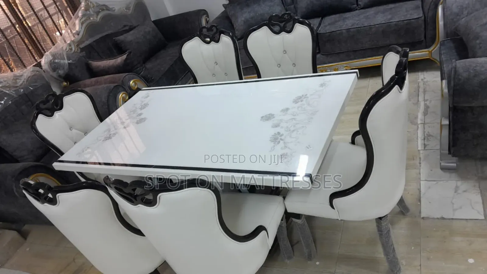 Superb 6 Seater Family Dining Set. Free Doorstep Delivery.