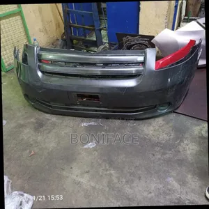 2008 Noah Clean Front Bumper