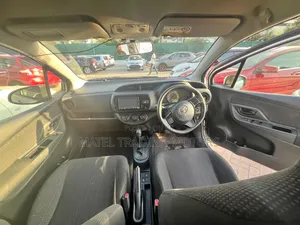 Toyota Vitz 1.3 AWD 5dr 2018 Brown