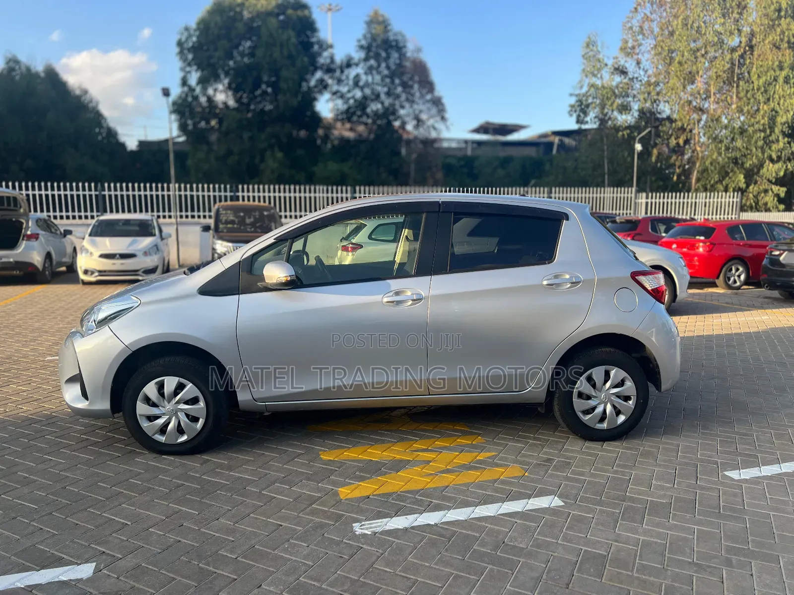 Toyota Vitz 1.3 AWD 5dr 2018 Brown