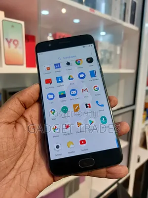 OnePlus 5 64 GB Black