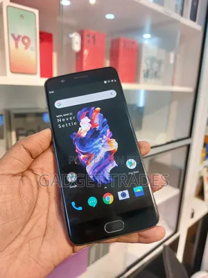 OnePlus 5 64 GB Black