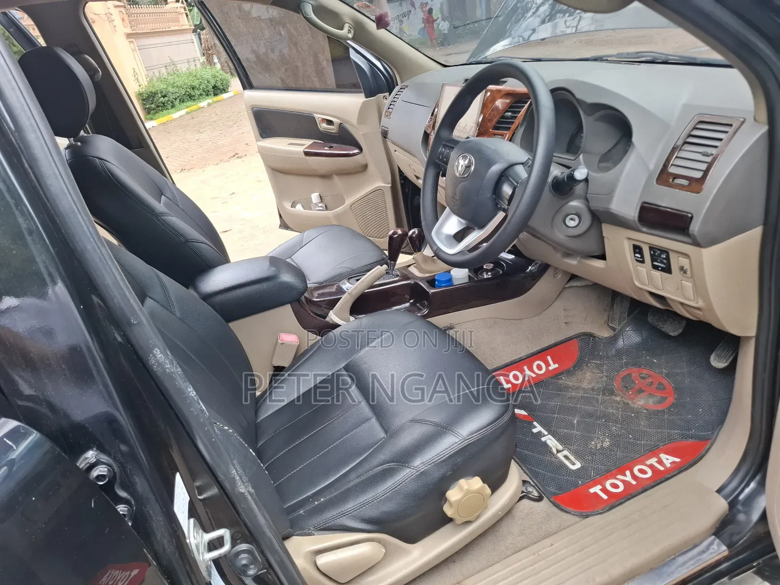 Toyota Hilux 3.0 D-4D 4x4 2012 Black