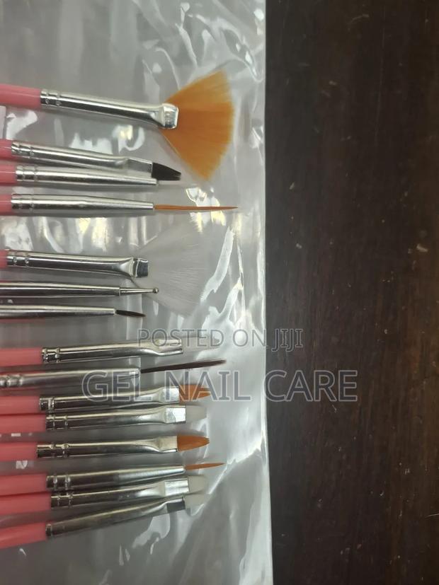Nail Design and Accessories Kit - thumbnail 3
