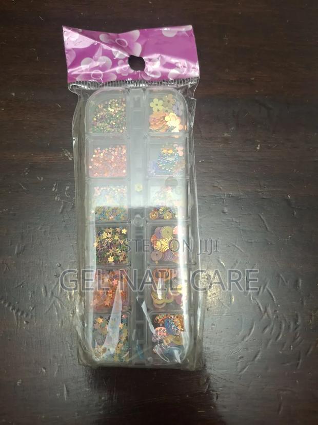 Nail Design and Accessories Kit - thumbnail 6