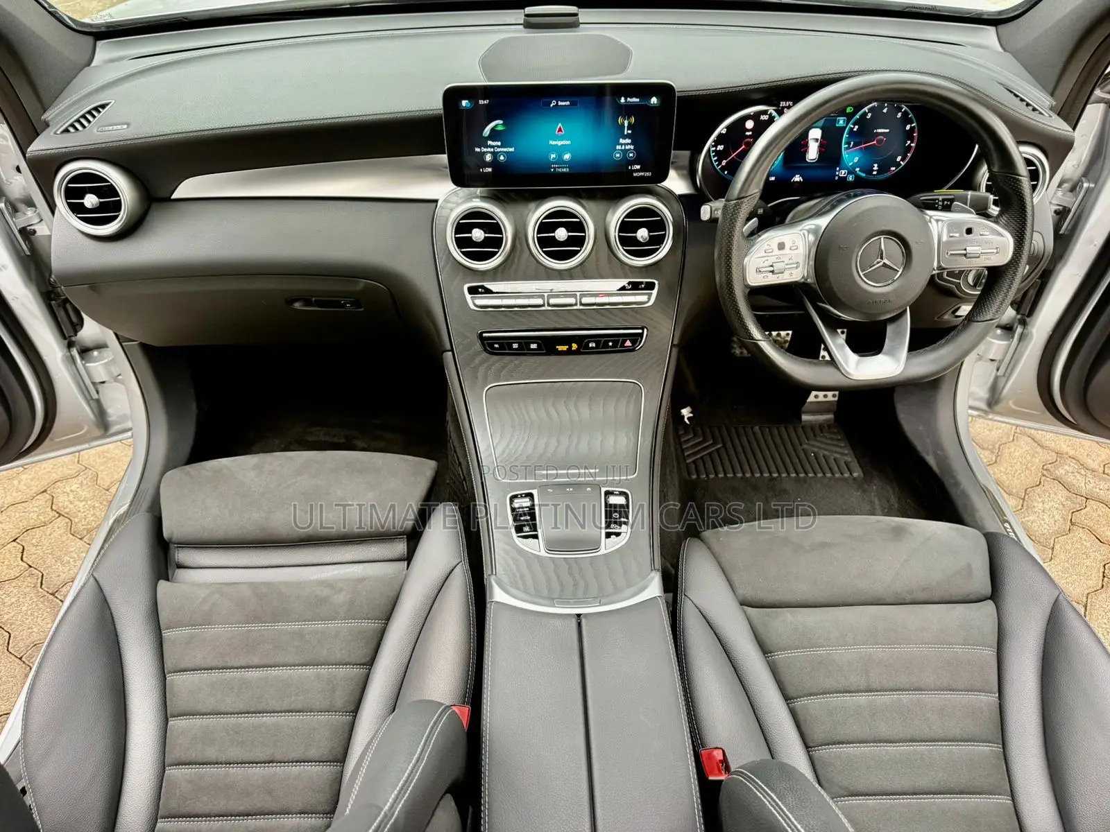 Mercedes-Benz GLC-Class 2021 Silver