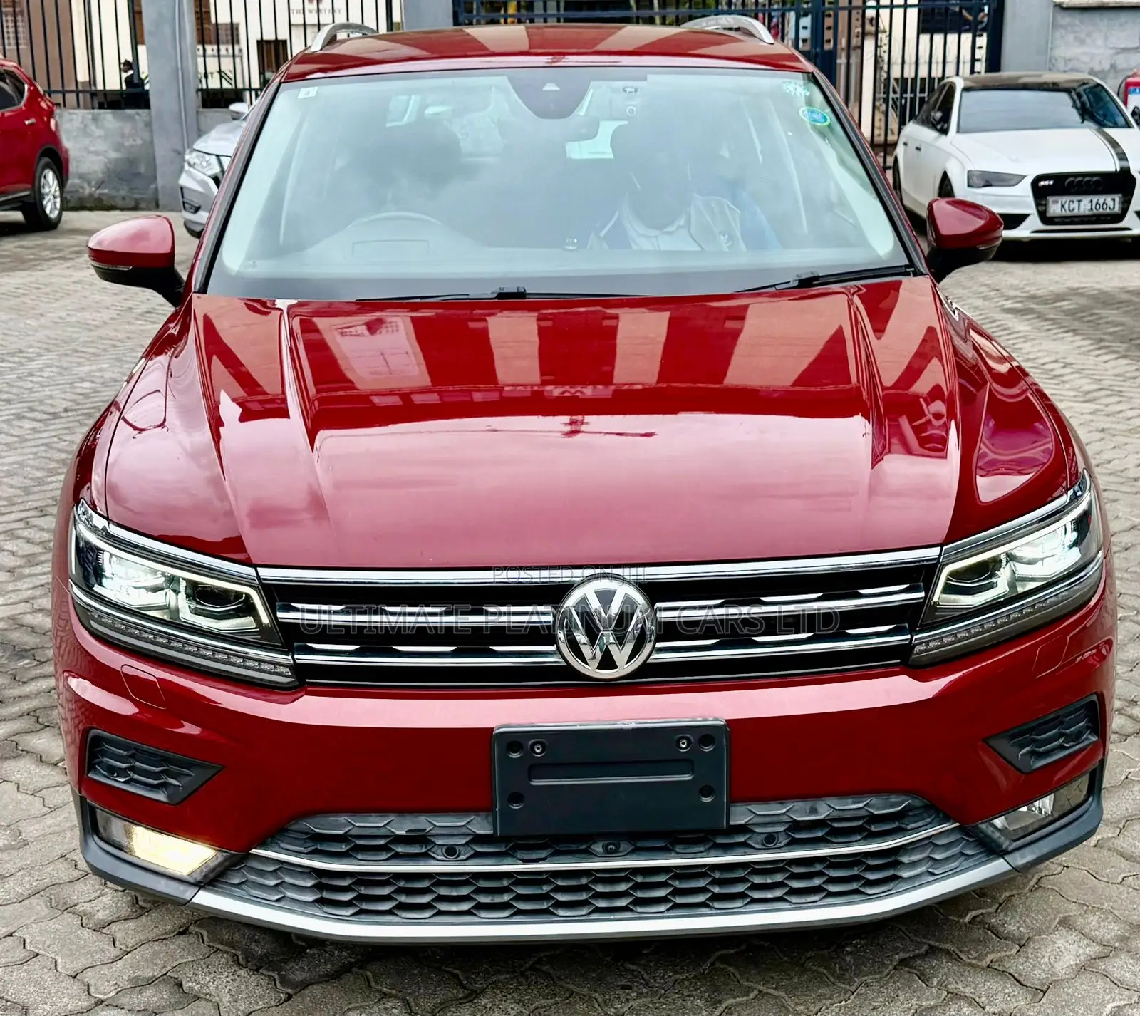 Volkswagen Tiguan 2.0T SEL Premium R-Line AWD 4MOTION 2019 Red