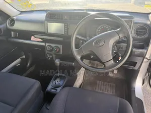 Toyota Probox 1.5 DX 2WD 2020 Silver