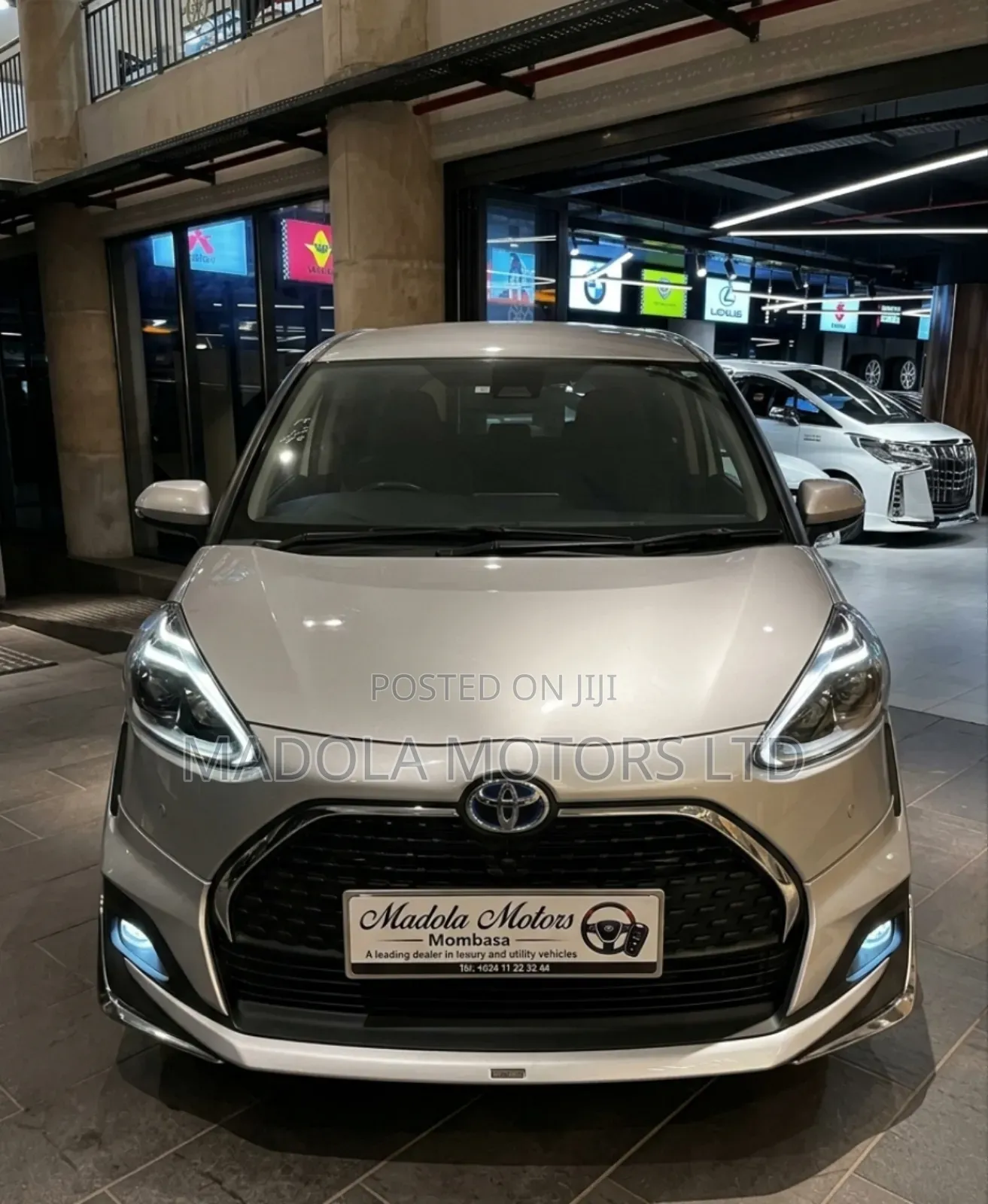 Toyota Sienta 1.5 AWD (6-seater) 2020 Pearl