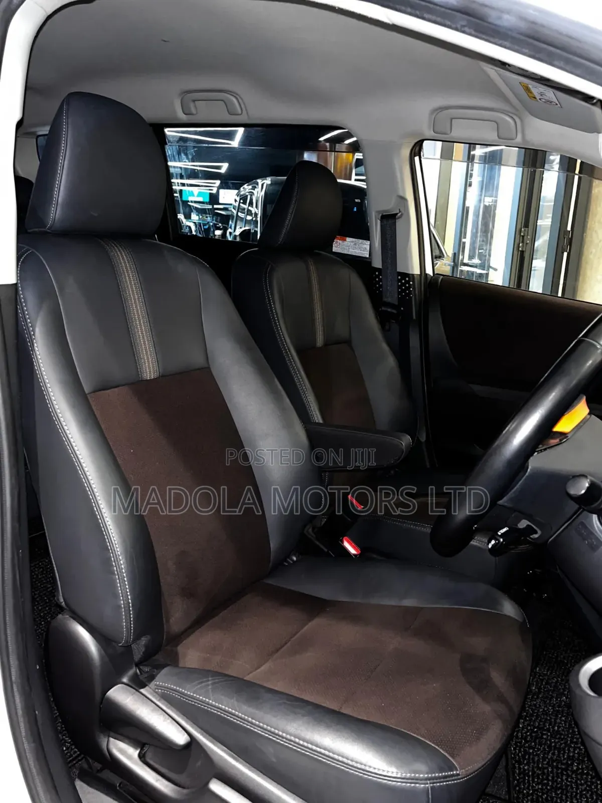 Toyota Sienta 1.5 AWD (6-seater) 2020 Pearl