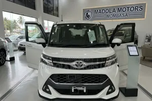 Toyota Tank 1.0 AWD 2019 Pearl