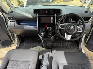 Toyota Tank 1.0 AWD 2019 Pearl