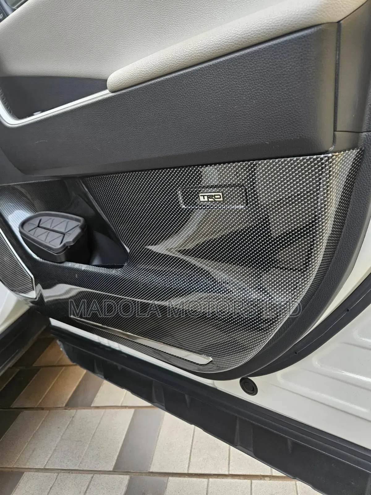 Toyota RAV4 Adventure AWD 2020 White