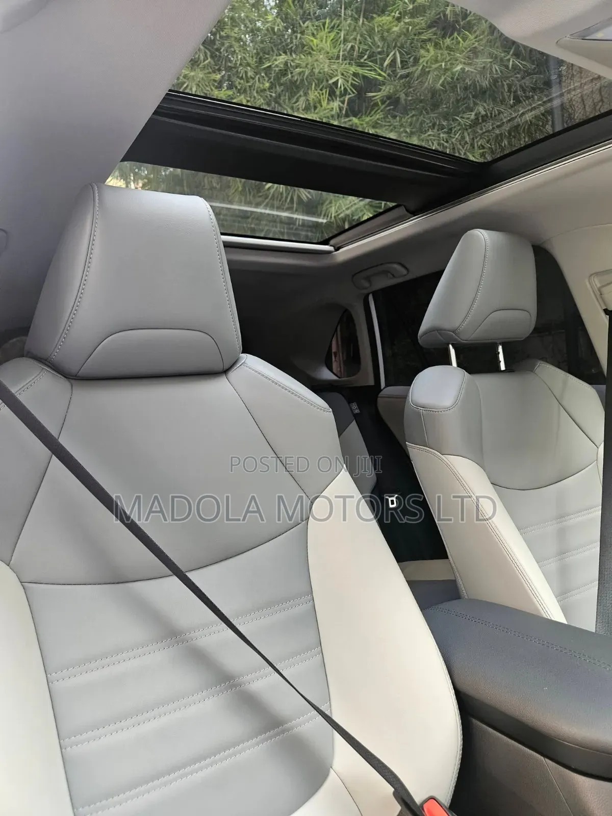 Toyota RAV4 Adventure AWD 2020 White