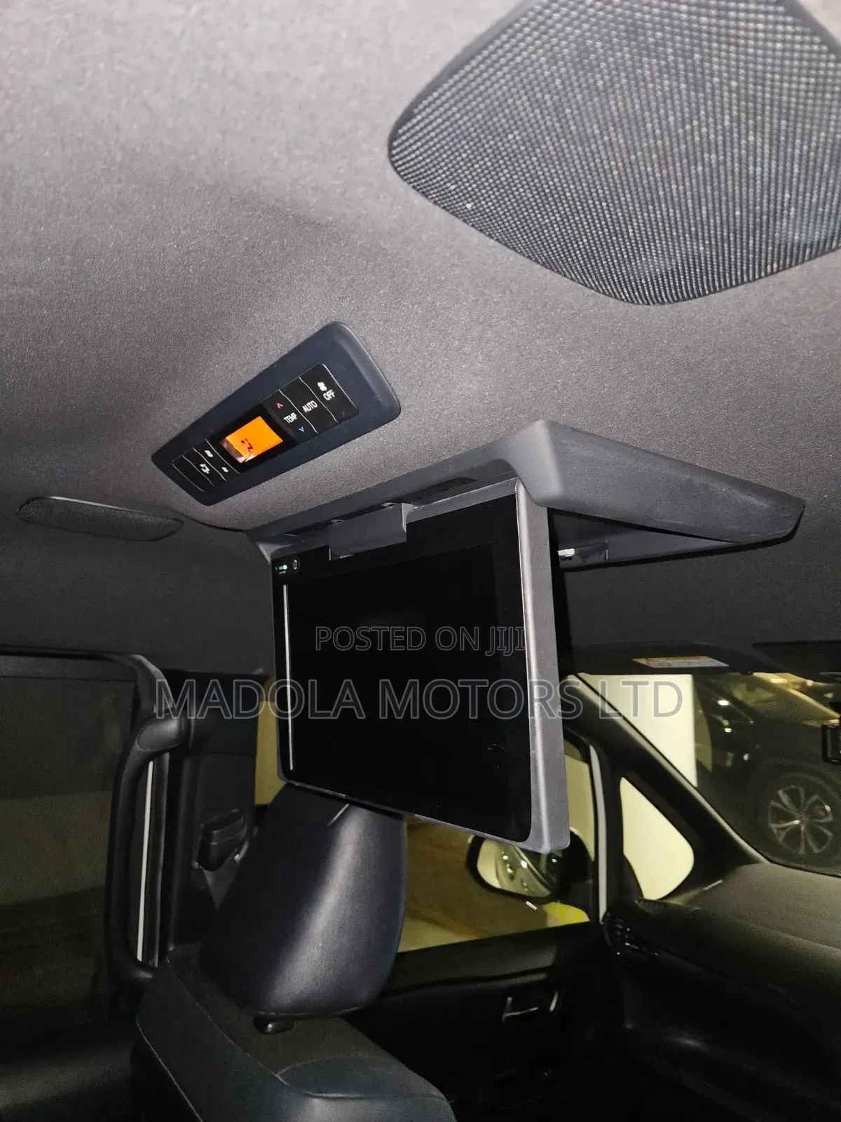 Toyota Noah 1.8 FWD Hybrid (7 seater) 2019 White