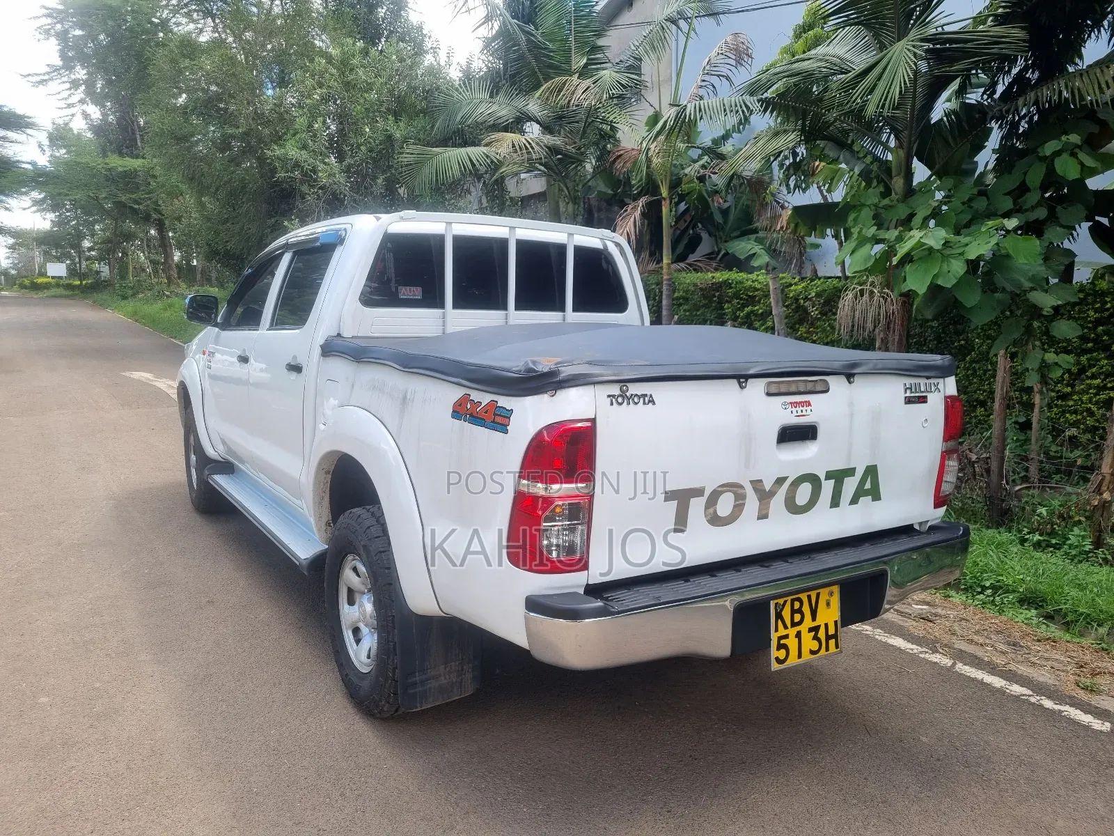 Toyota Hilux 2013 Off white