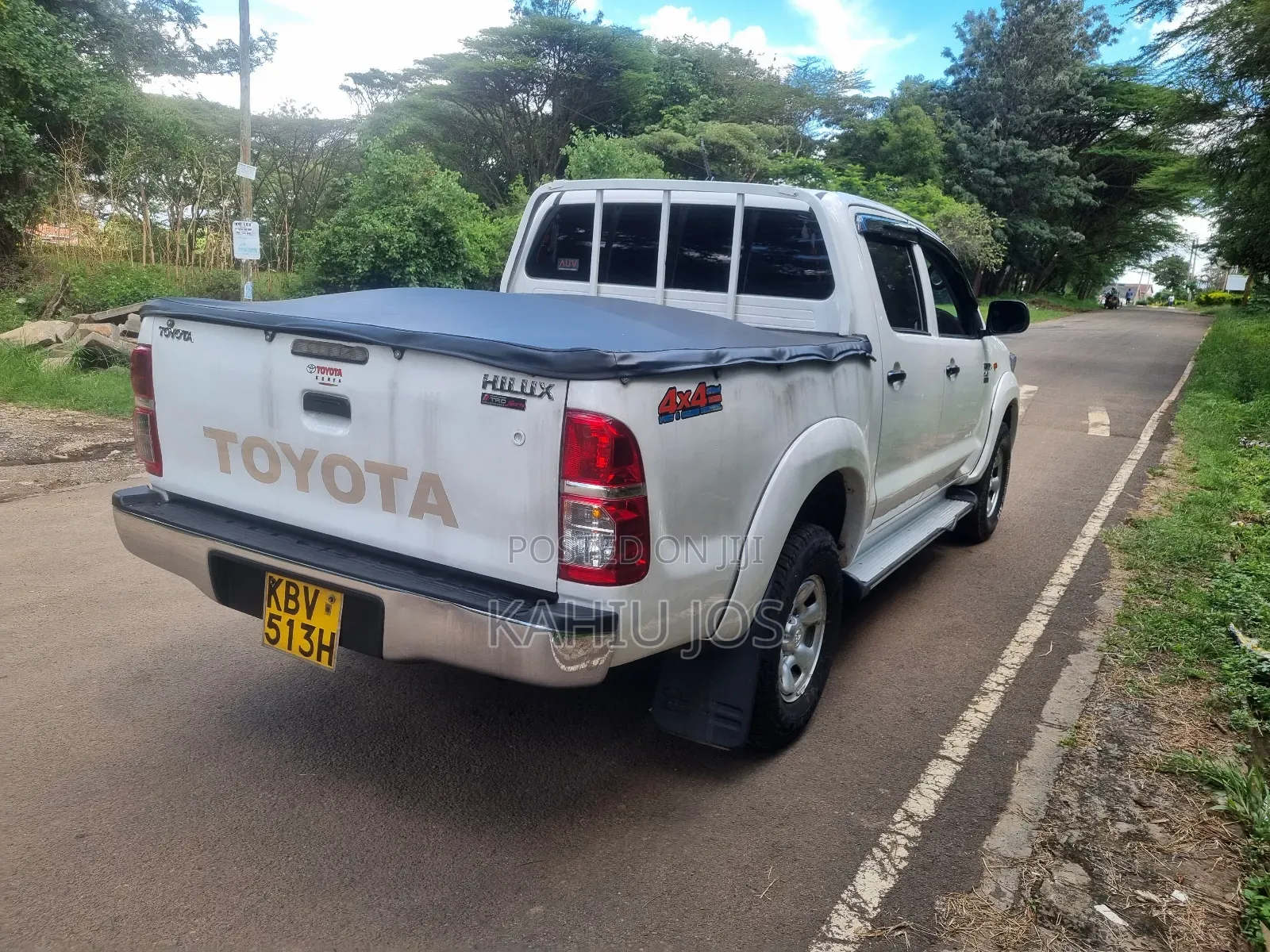 Toyota Hilux 2013 Off white