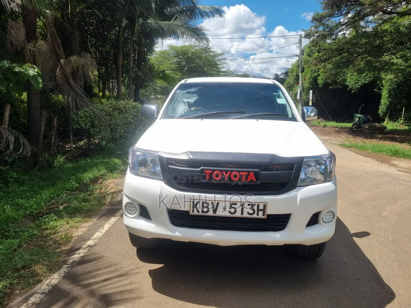 Toyota Hilux 2013 Off white
