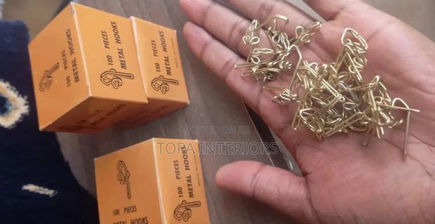 Metal Hooks Box of 100 Pieces Drapery Hooks - main view