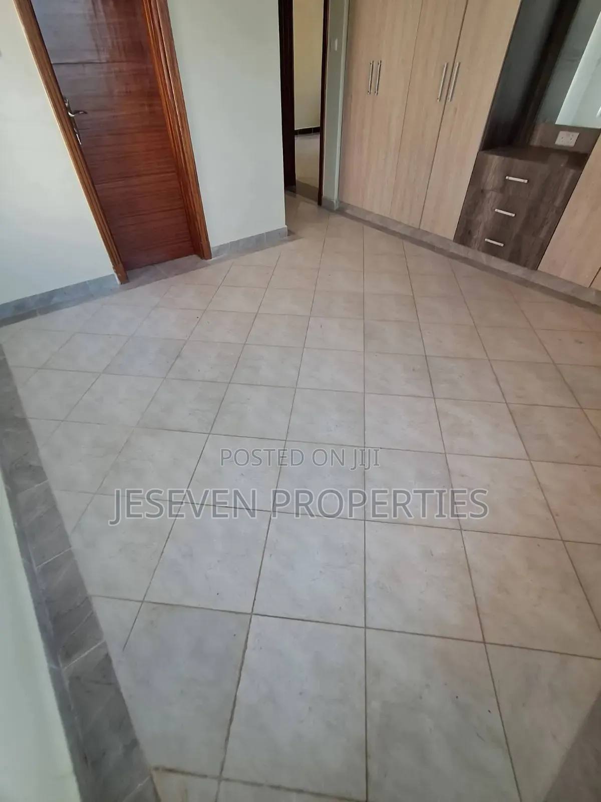 5bdrm Townhouse / Terrace in Syokimau Mombasa, Gateway Mall Area