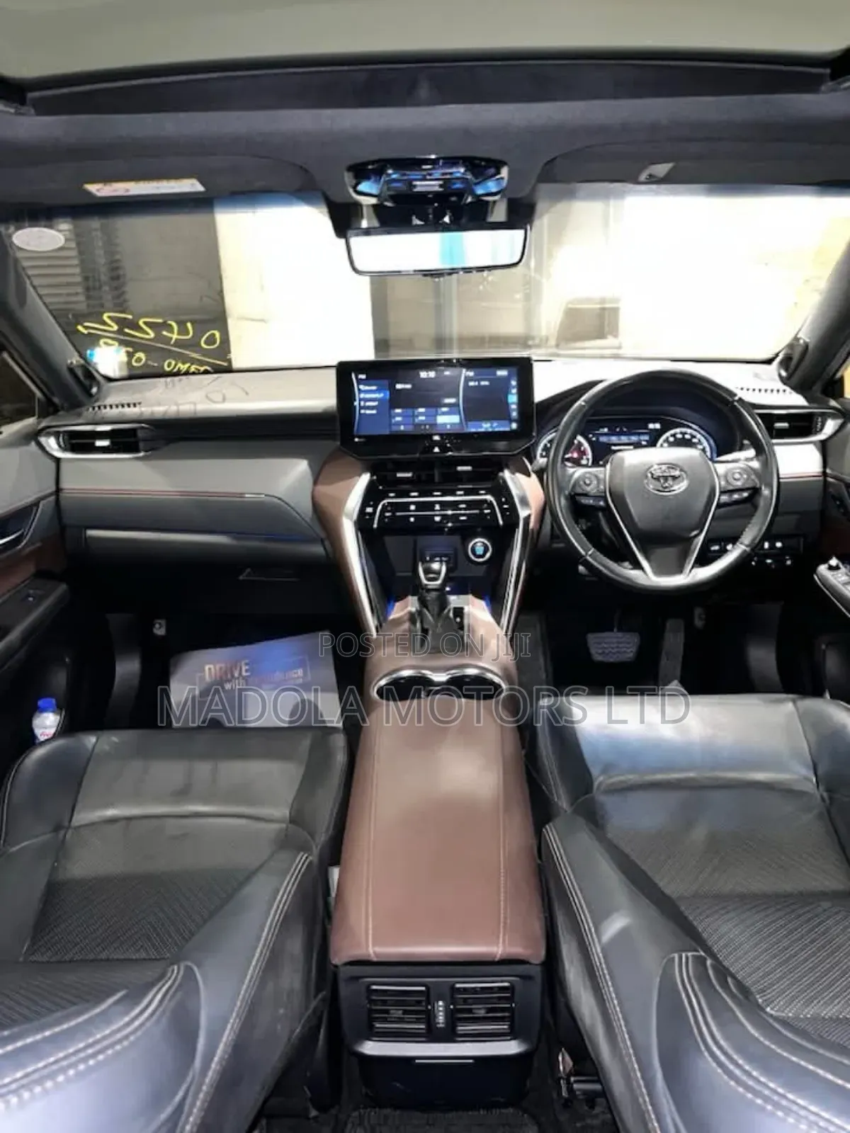 Toyota Harrier 2.0 4WD 2020 White