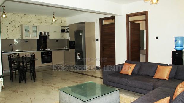 2 Bedroom Airbnb to Let - thumbnail 2