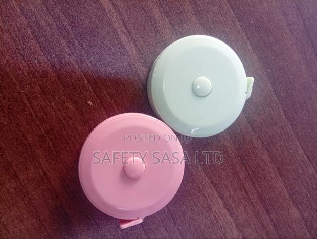 Retractable Measuring Tape - thumbnail 3