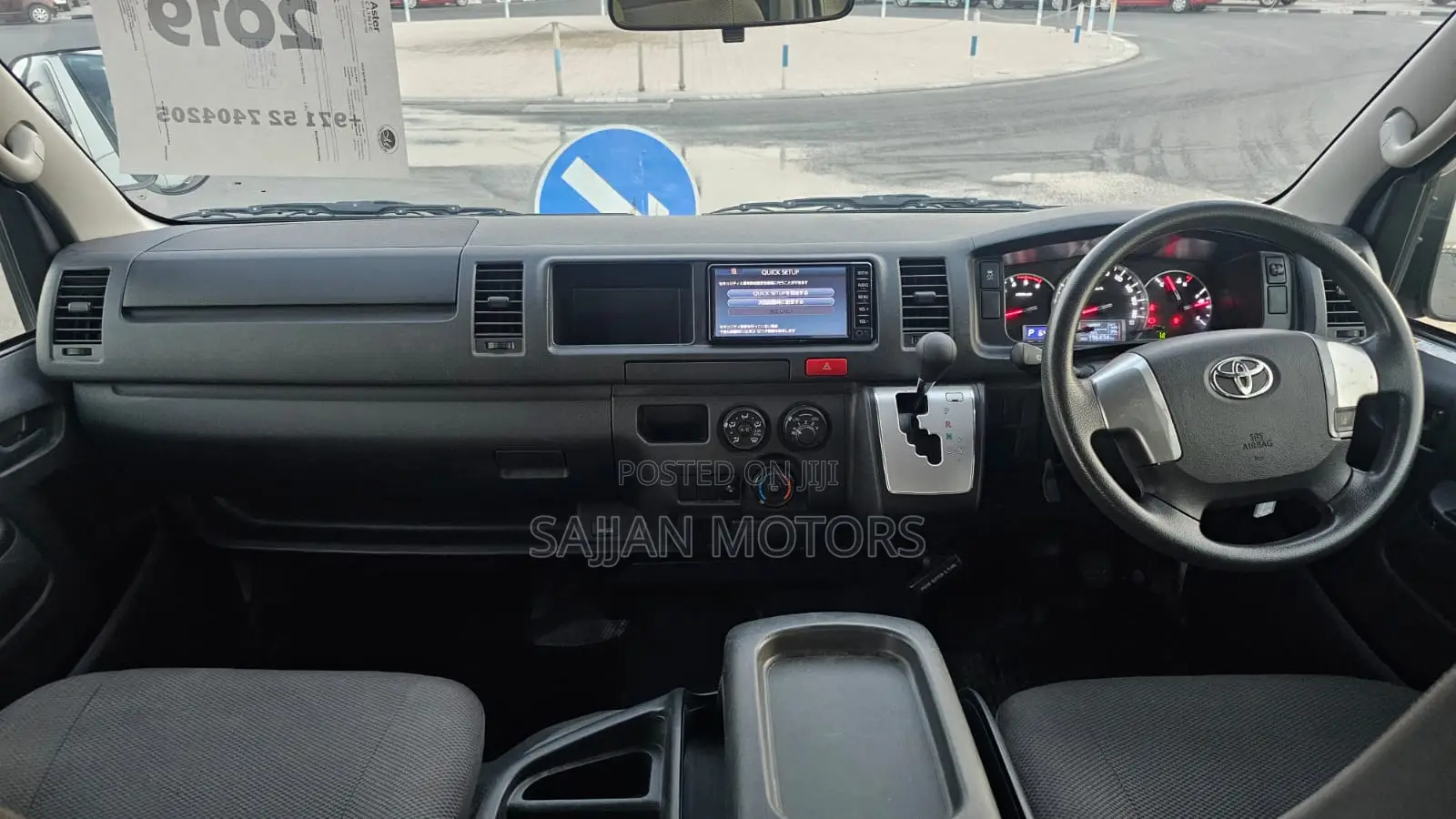 Toyota HiAce 2019 White
