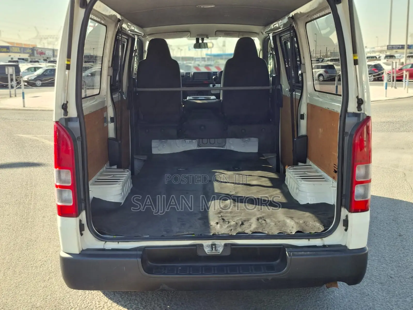 Toyota HiAce 2020 White