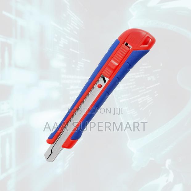 Workpro Wp212008 9mm Heavy Duty Stainless Steel Case Utility Knife - main view