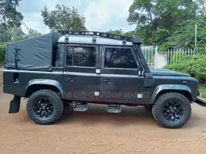 Land Rover Defender 2010 Black